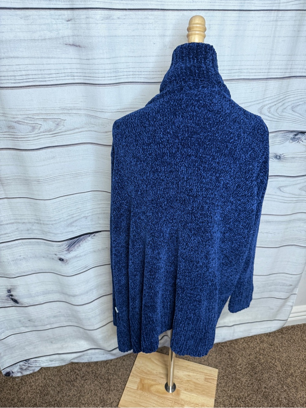 Orvis Deep Navy Chenille Hooded Cardigan - Picture 2 of 4